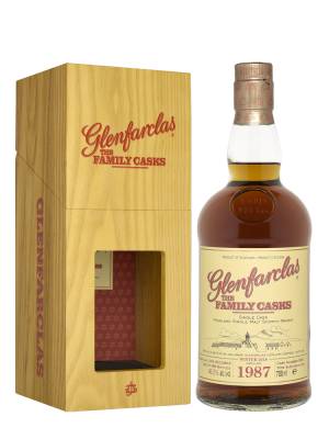 Glenfarclas THE FAMILY CASKS Single Cask WINTER 2018 Refill Sherry Butt 1987 46% Vol. 0,7l u drvenoj poklon kutiji