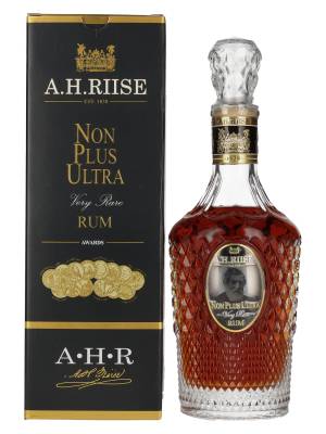 A.H. Riise NON PLUS ULTRA Very Rare Rum  42% Vol. 0,7l u poklon kutiji