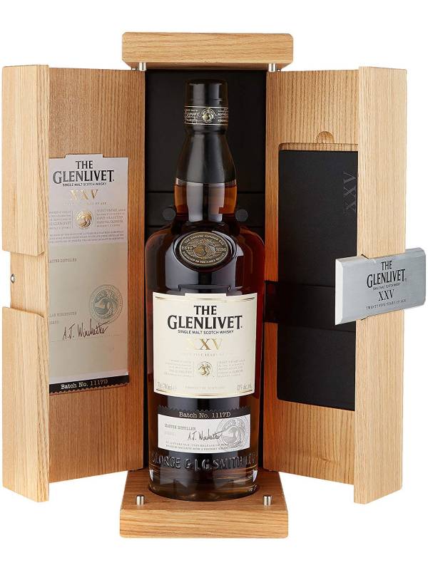 The Glenlivet 25 Years Old XXV Single Malt Scotch Whisky 43% Vol. 0,7l in Wooden case 1087